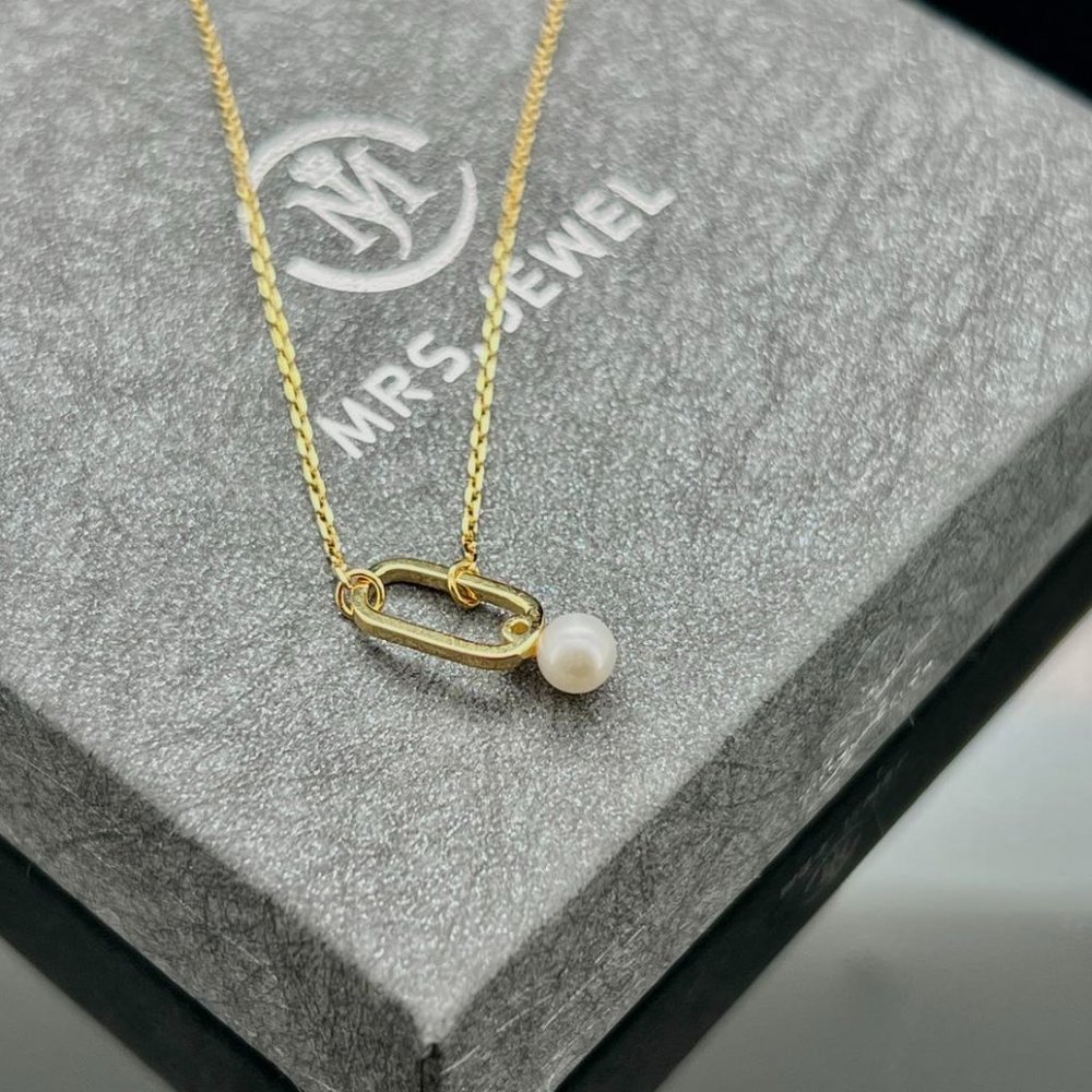 Desiner Silver Necklace made with Nature Pearl in Gold Plated 925 Sterling Silve